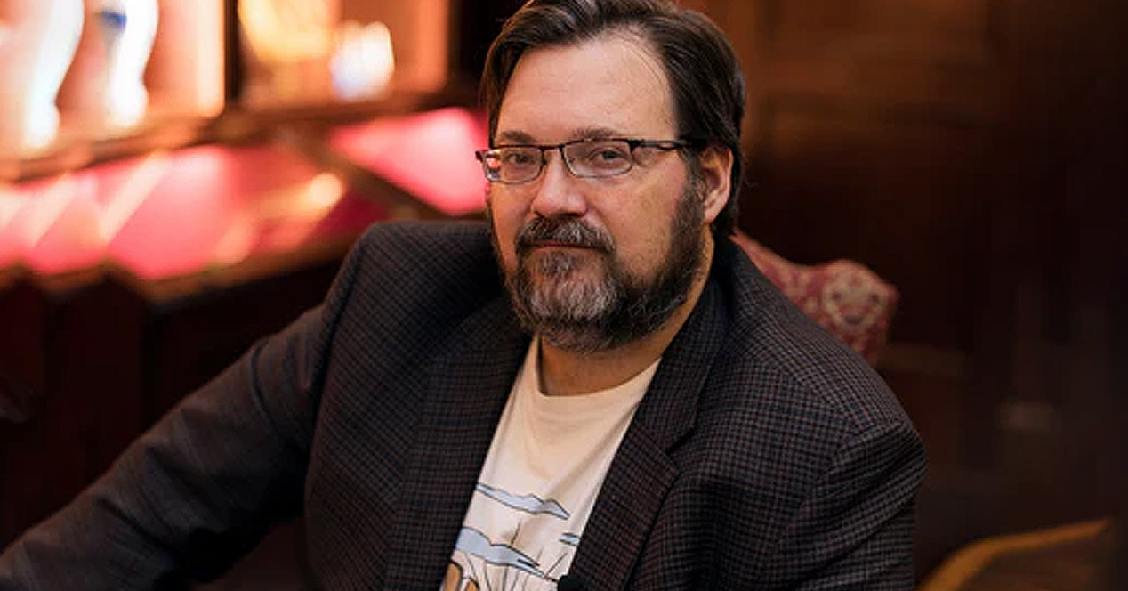 Brandon Sanderson
